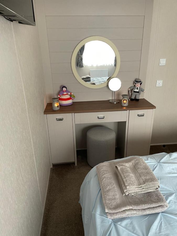 Beautiful 2 Bedroom Lodge With Stunning Views Blair Atholl Esterno foto