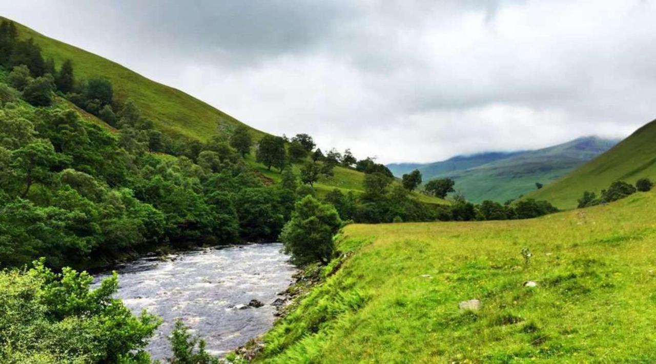 Beautiful 2 Bedroom Lodge With Stunning Views Blair Atholl Esterno foto