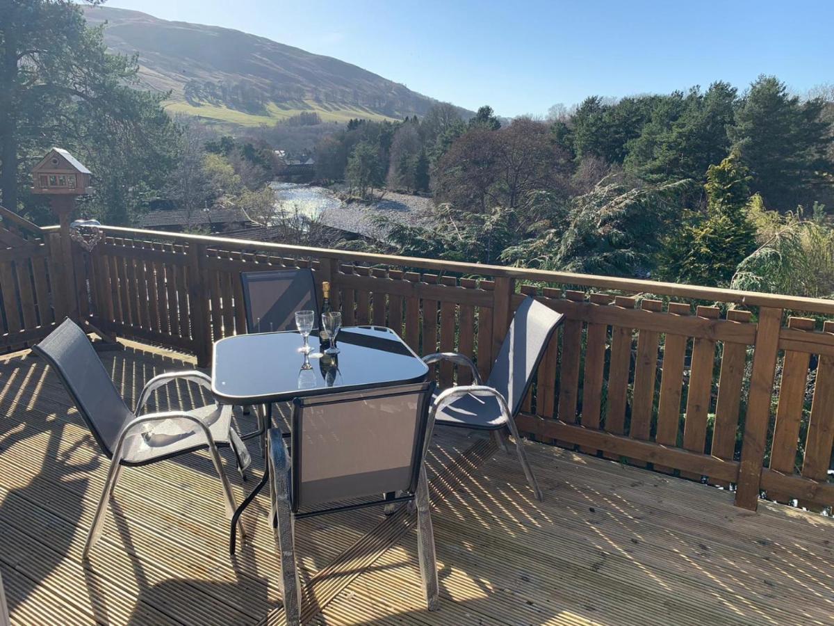 Beautiful 2 Bedroom Lodge With Stunning Views Blair Atholl Esterno foto