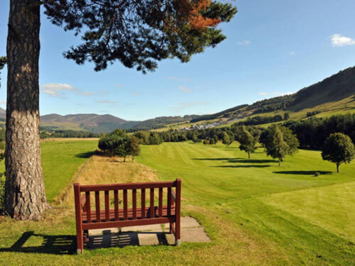 Beautiful 2 Bedroom Lodge With Stunning Views Blair Atholl Esterno foto