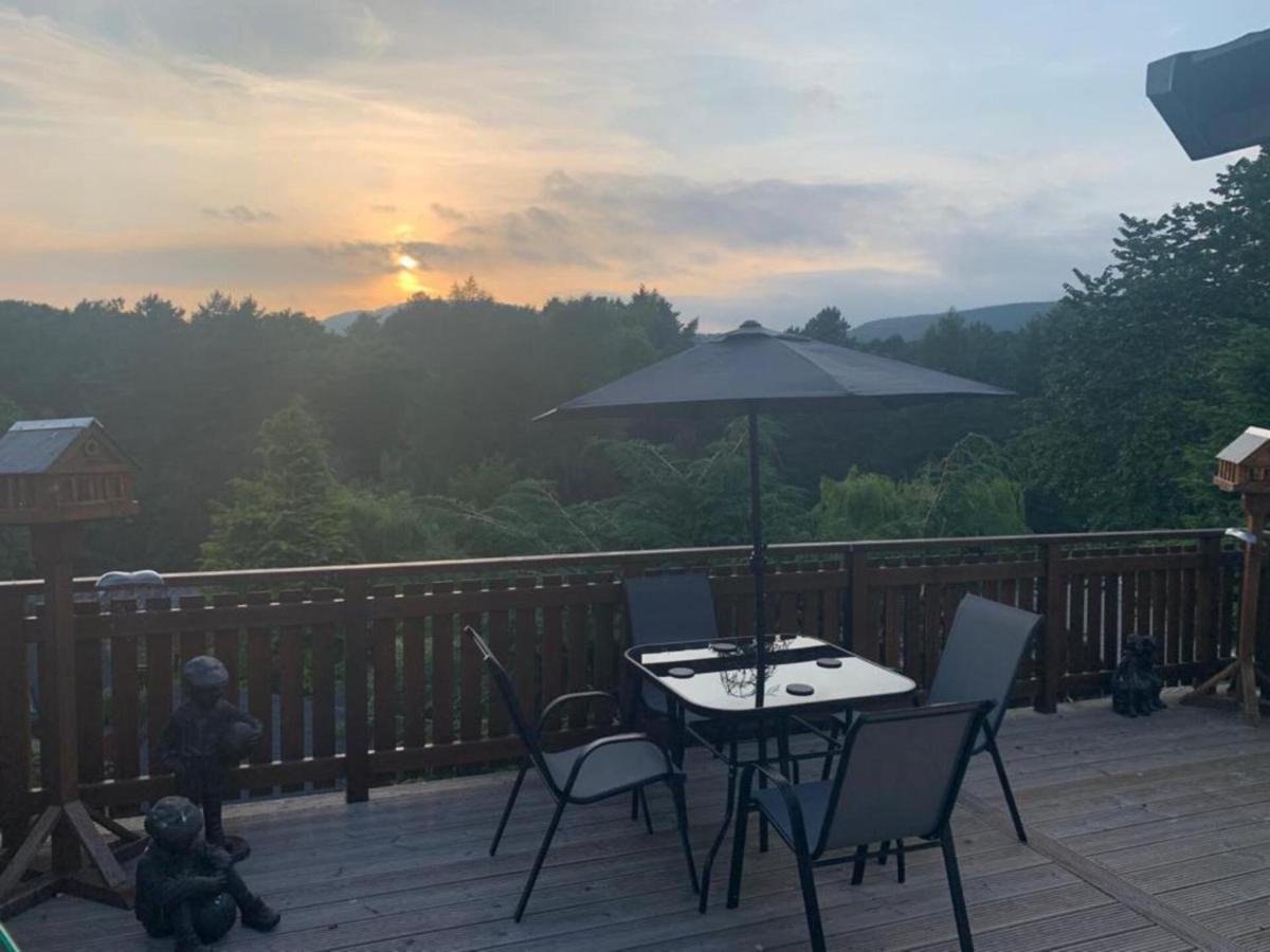 Beautiful 2 Bedroom Lodge With Stunning Views Blair Atholl Esterno foto